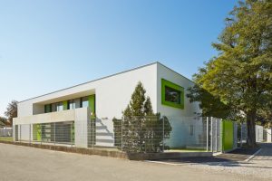 Außenansicht Kindergarten Mariahimmelfahrt kigago (Paschinger Architekten)