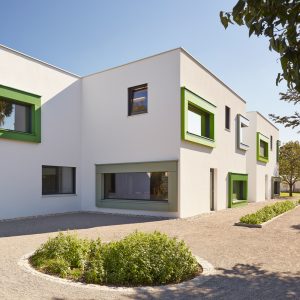 Außenansicht Kindergarten Wien / kigago (Paschinger Architekten) Modulbauweise Massivholz