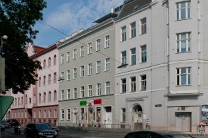 Außenansicht einer sanierten Wohnung in Wien (Paschinger Architekten)