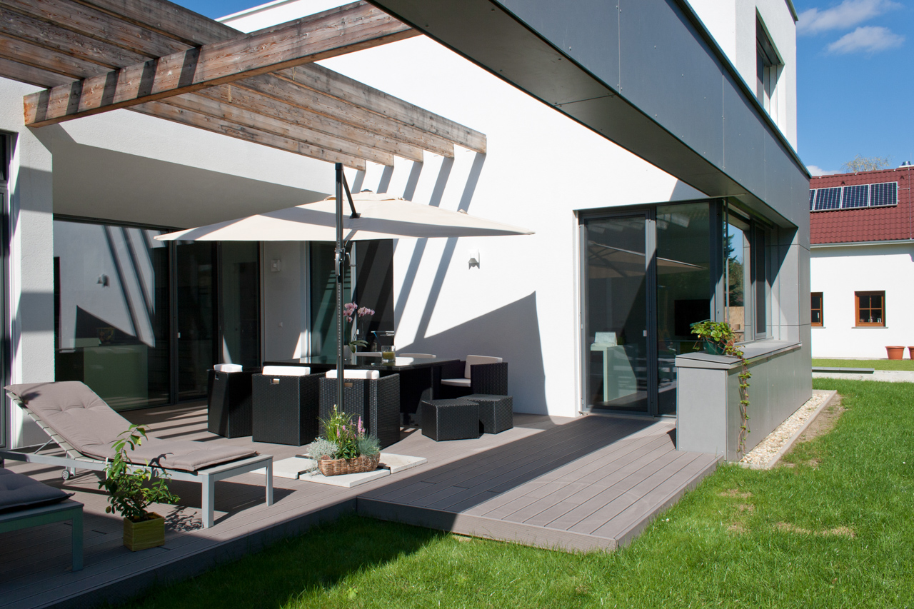 Außenansicht eines Einfamilienhauses in Niederösterreich (Paschinger Architekten)