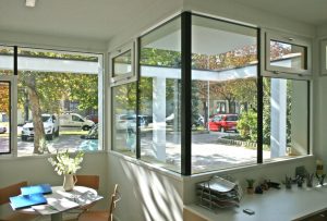 Aussicht Kindergarten in Modulbauweise und Massivholzbauweise / kigago (Paschinger Architekten)