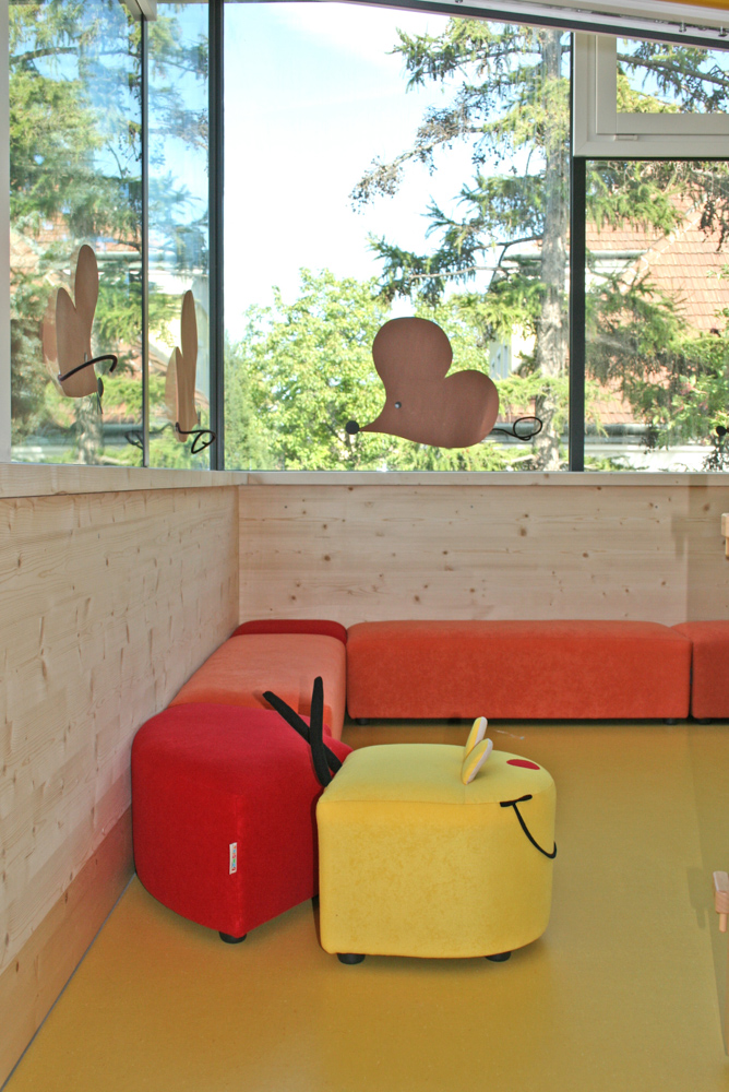 Innenansicht Kindergarten in Modulbauweise und Massivholzbauweise / kigago (Paschinger Architekten)