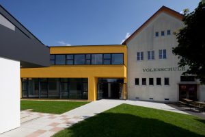 Außenansicht Kindergarten Desselbrunn / kigago (Paschinger Architekten) Modulbauweise Massivholz