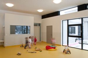 Innenansicht Kindergarten-Erweiterung Drassburg / kigago (Paschinger Architekten) Modulbauweise Massivholz
