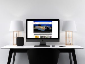 Computer-Bildschirm mit Webseiten-Ausschnit der Kammer für ZiviltechnikerInnen, ArchitektInnen und IngenieruInnen