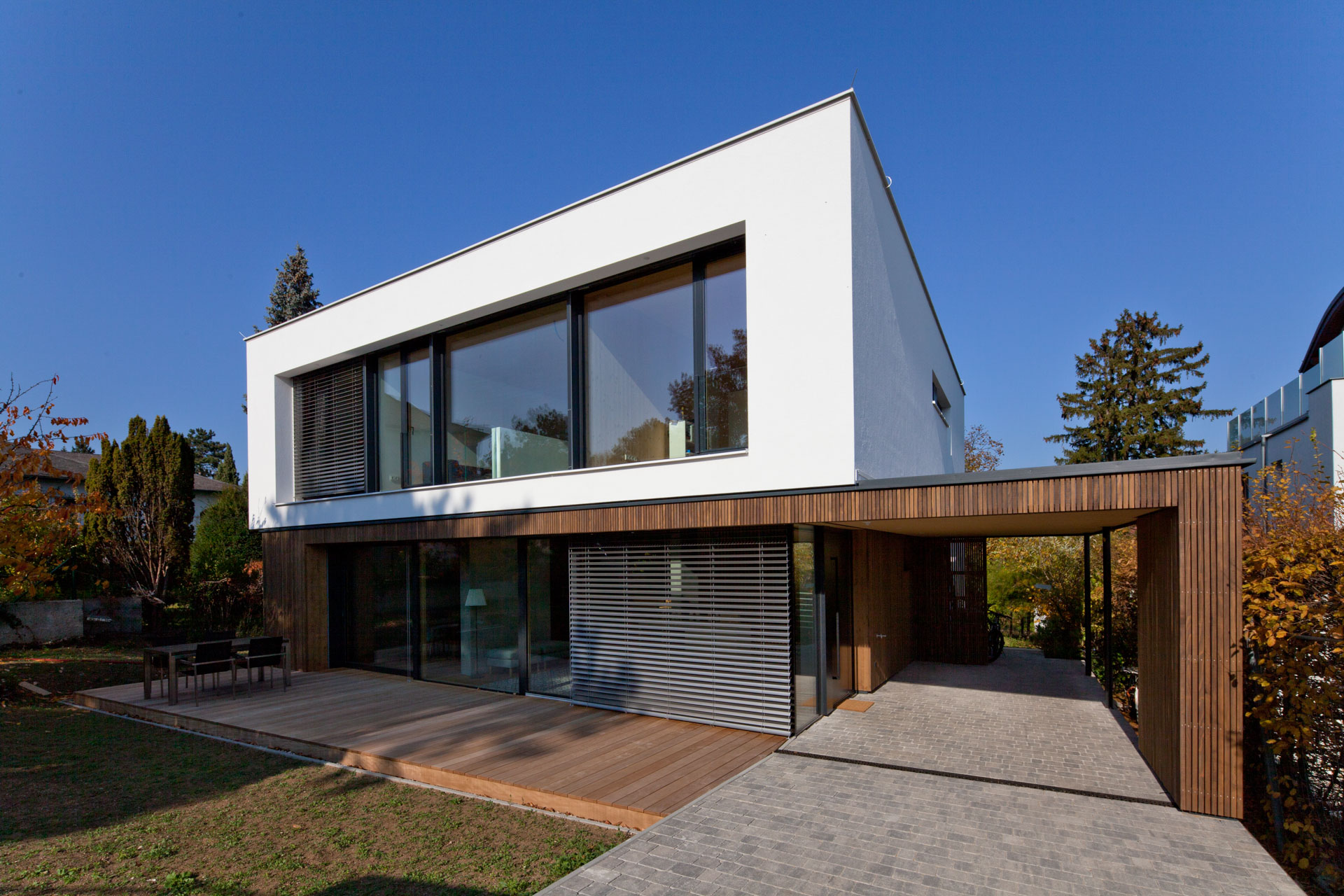 Paschinger-Architekten-Wien-Niederoesterreich-Burgenland-Einfamilienhaus-Holzmassivbau-Beton-Sichtbeton-3