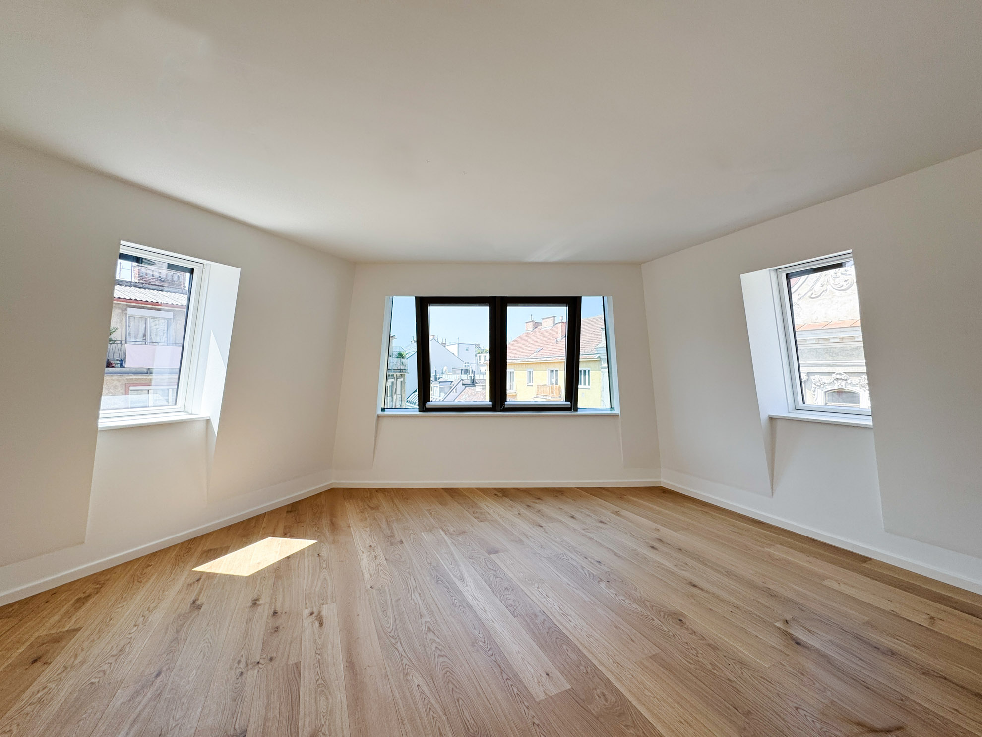 30_PASCHINGER_ARCHITEKTEN _kigago_sanierung-wien_karmeliterplatz_04_11_1 dachgeschoss_IMG_3777